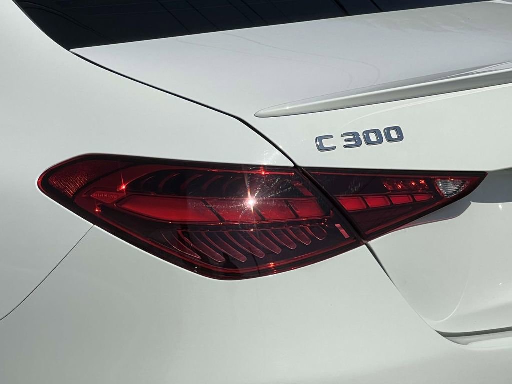 Used 2023 Mercedes-Benz C 300 4MATIC Sedan image 11