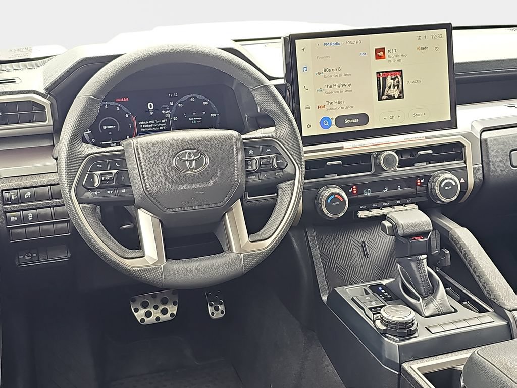 Used 2025 Toyota Tacoma TRD Sport AWD/4WD image 18