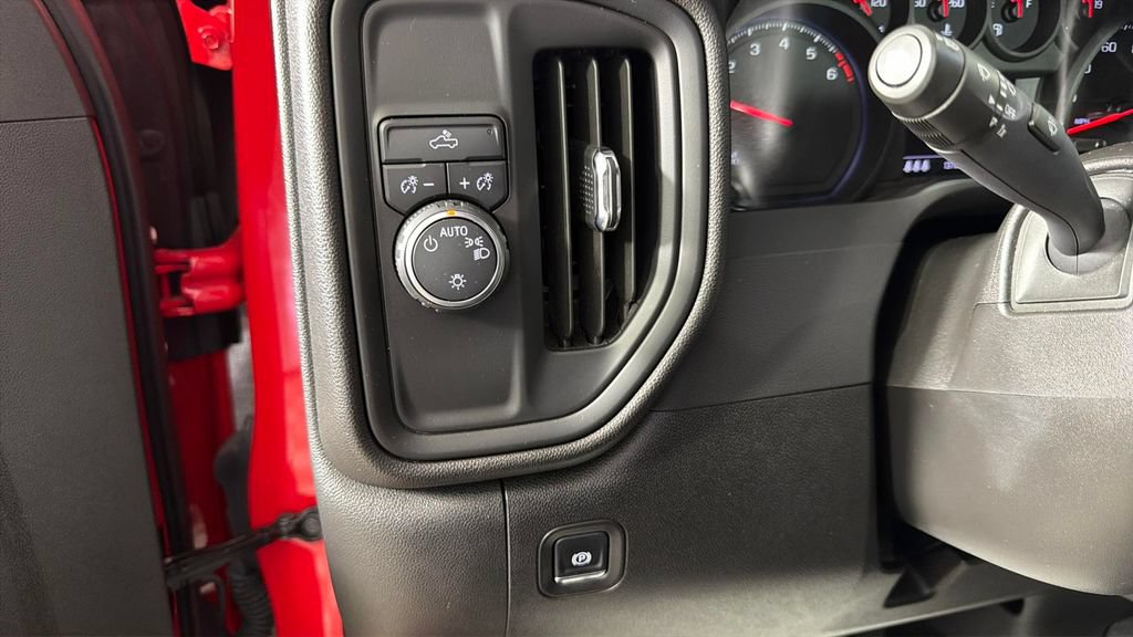 Certified 2025 Chevrolet Silverado 1500 Custom RWD image 24