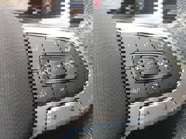 Used 2022 Volkswagen Atlas SEL Premium image 14