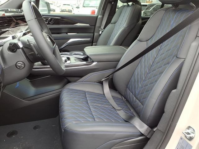 New 2026 Cadillac Escalade IQL Sport 1 w/ LPO, ONYX Package AWD/4WD image 5