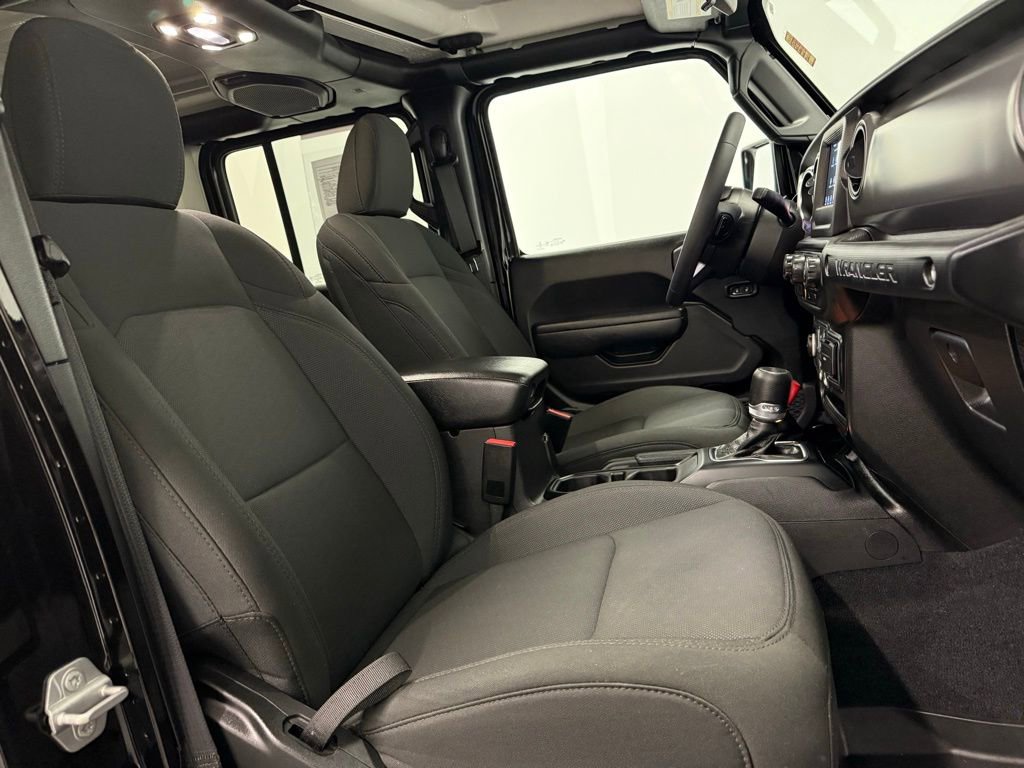 Used 2023 Jeep Wrangler Willys image 19