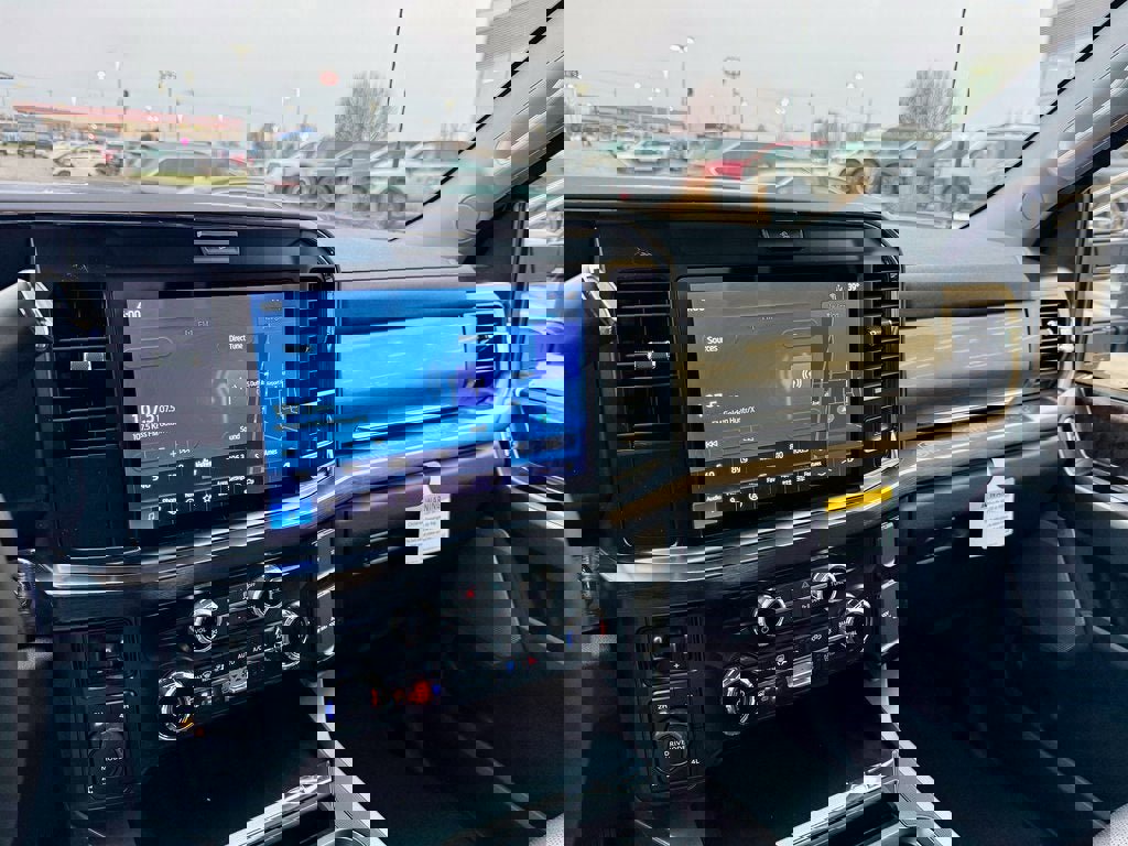 New 2026 Ford F250 Lariat w/ Black Appearance Package image 20