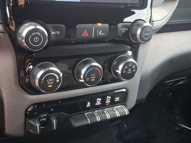 Used 2025 RAM 1500 Tradesman w/ Night Edition AWD/4WD image 18