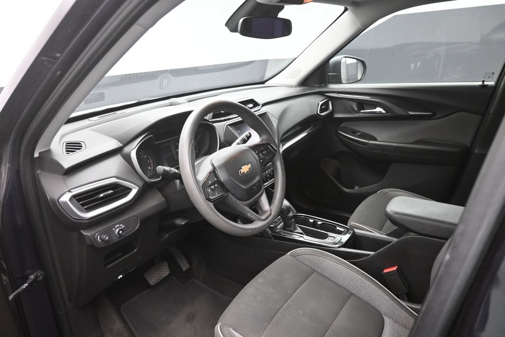 Used 2021 Chevrolet TrailBlazer LS FWD image 19