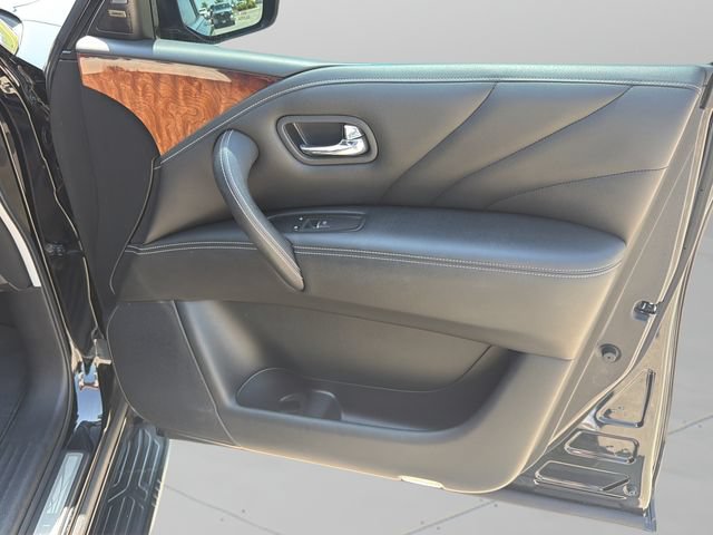 Used 2017 INFINITI QX80 4WD image 10
