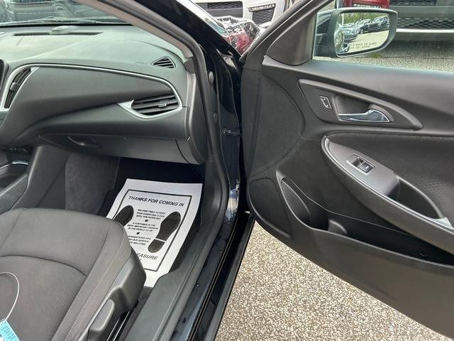 Used 2023 Chevrolet Malibu LT image 29
