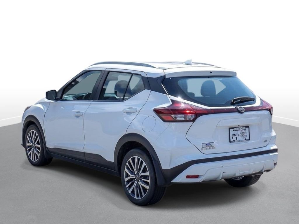 Used 2022 Nissan Kicks SV image 6