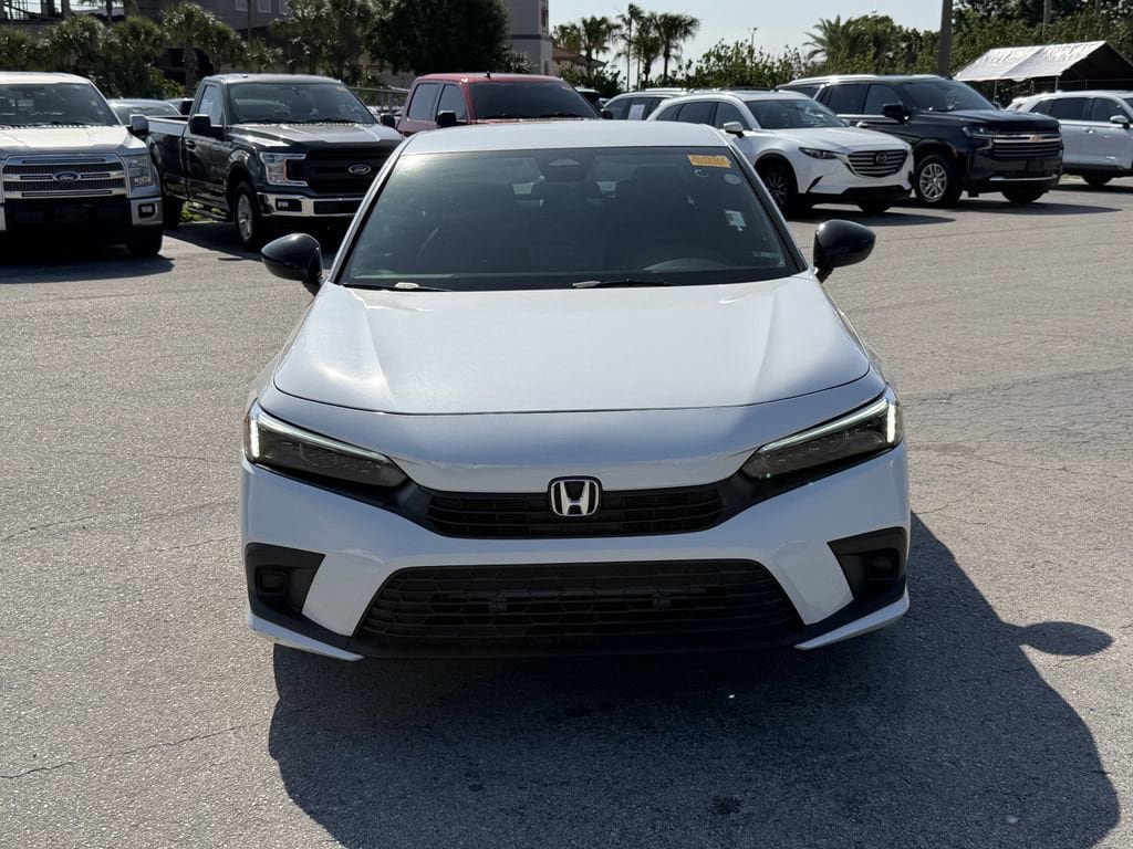 Used 2023 Honda Civic Sport image 3