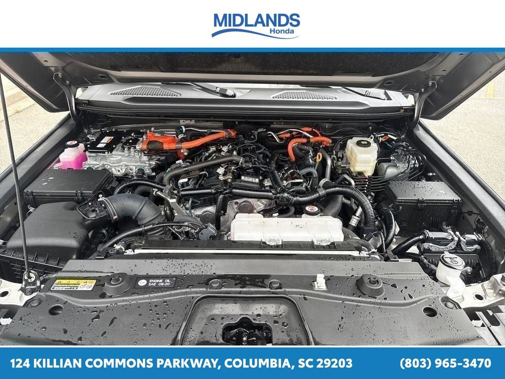 Used 2025 Toyota Land Cruiser w/ Premium Package AWD/4WD image 17
