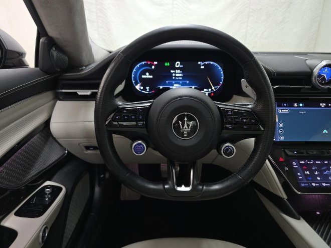 Used 2024 Maserati GranTurismo Trofeo image 3