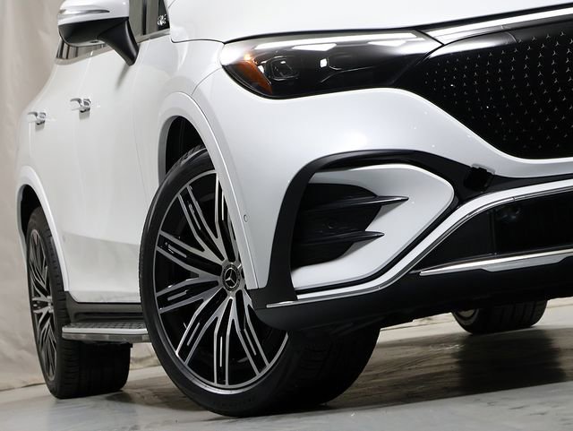 New 2026 Mercedes-Benz EQE 320 4MATIC SUV image 4