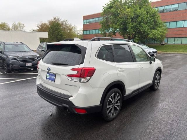 Used 2023 Subaru Forester Limited AWD/4WD image 6
