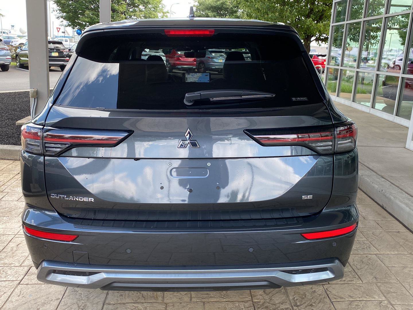 New 2026 Mitsubishi Outlander SE AWD/4WD image 6
