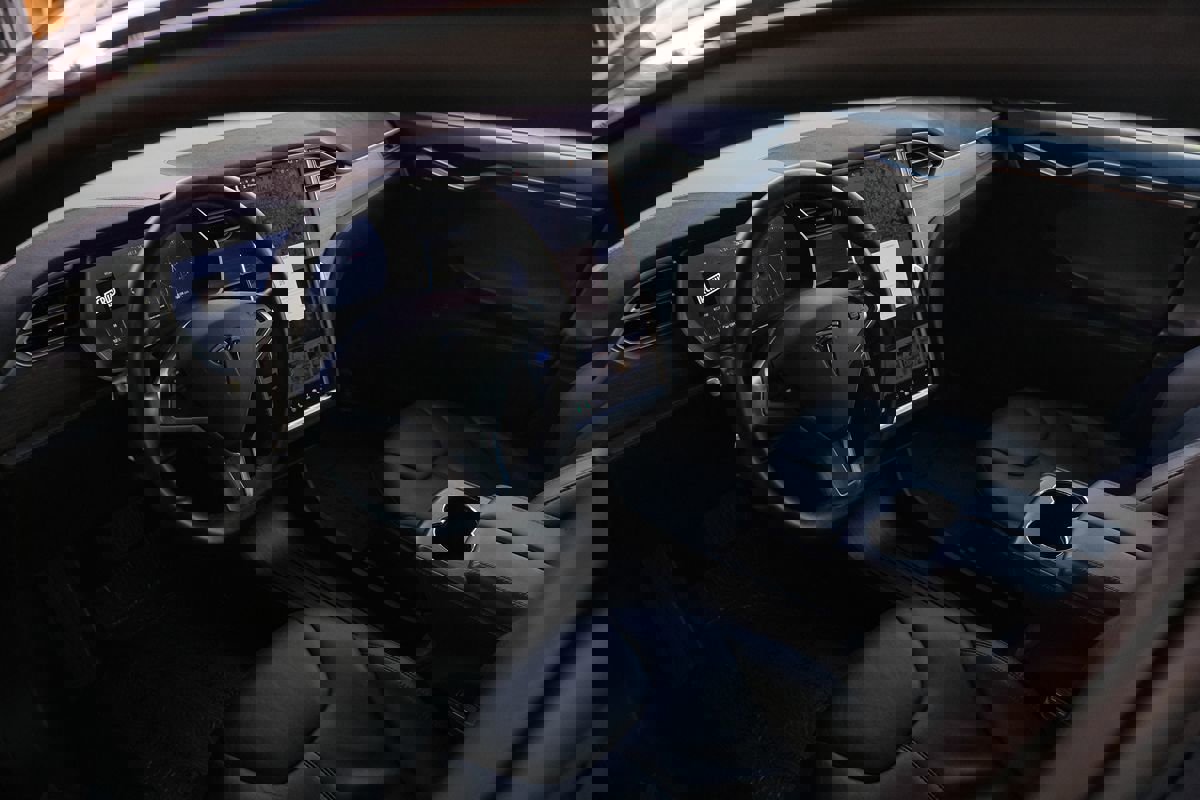 Used 2014 Tesla Model S 85 image 37