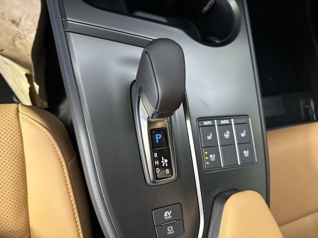 New 2026 Lexus UX 300h AWD image 16