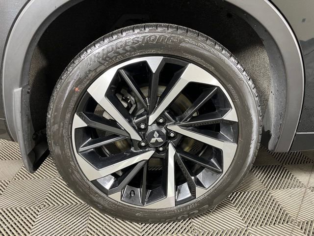 Used 2023 Mitsubishi Outlander SEL image 12