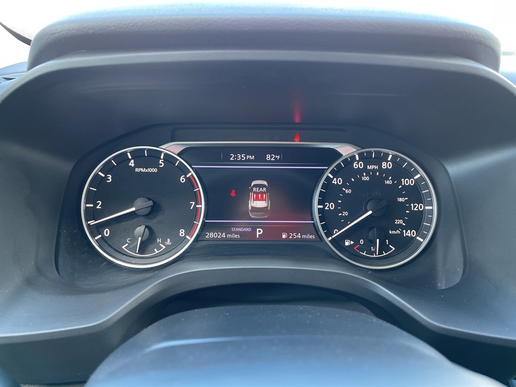 Certified 2025 Nissan Rogue SV image 12