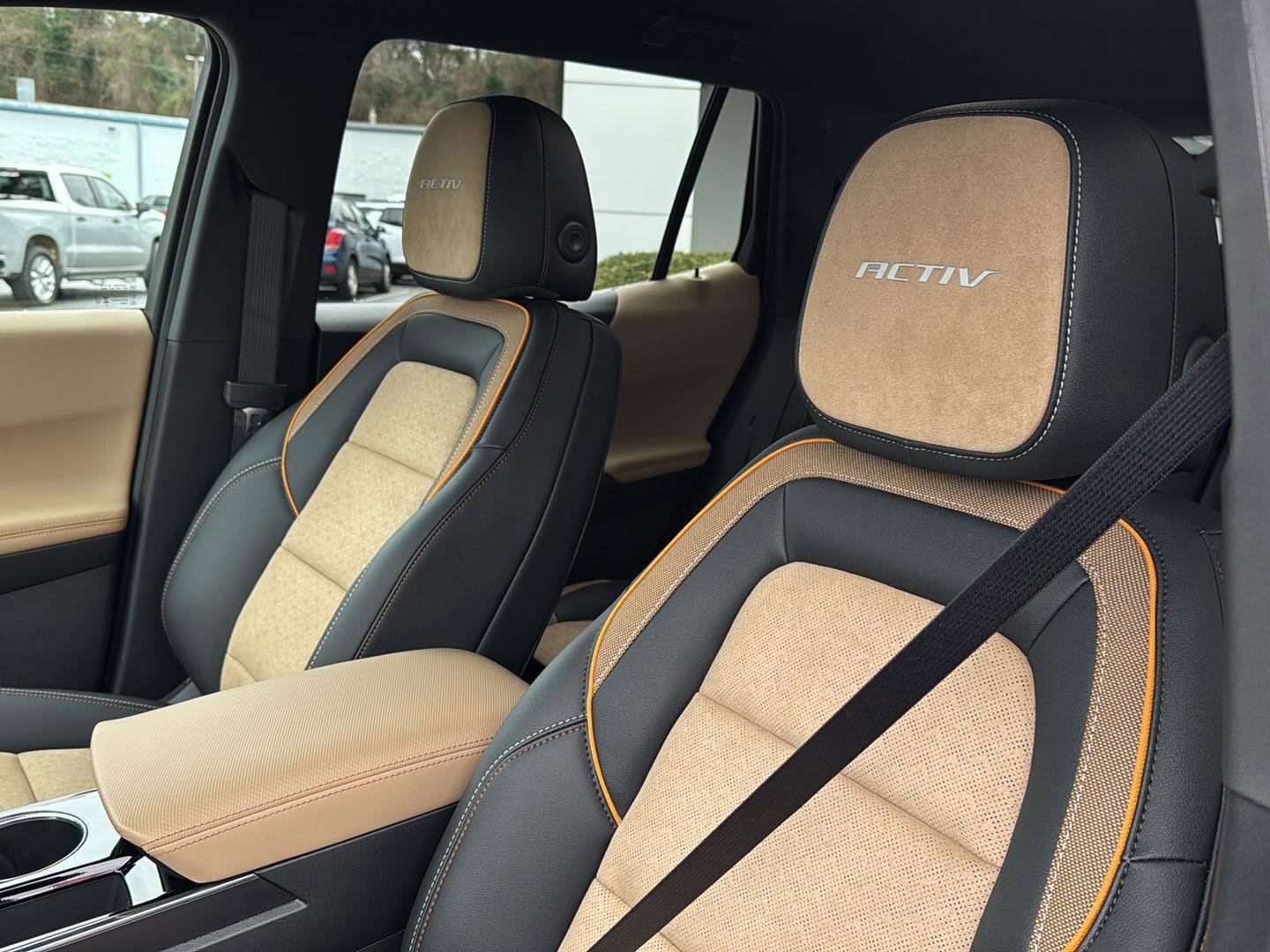 New 2026 Chevrolet Equinox ACTIV w/ Convenience Package III FWD image 25