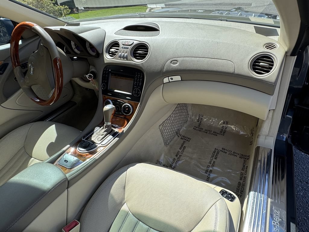 Used 2009 Mercedes-Benz SL 550 image 36