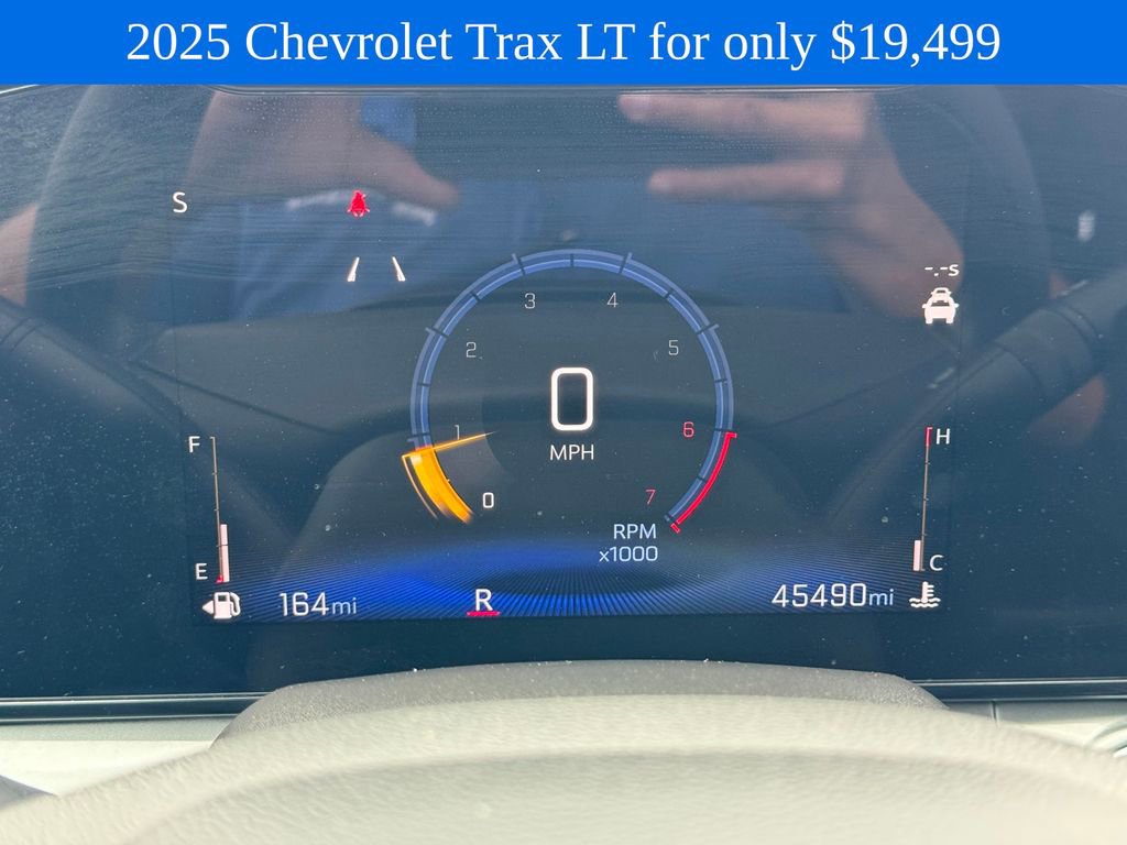 Used 2025 Chevrolet Trax LT FWD image 20