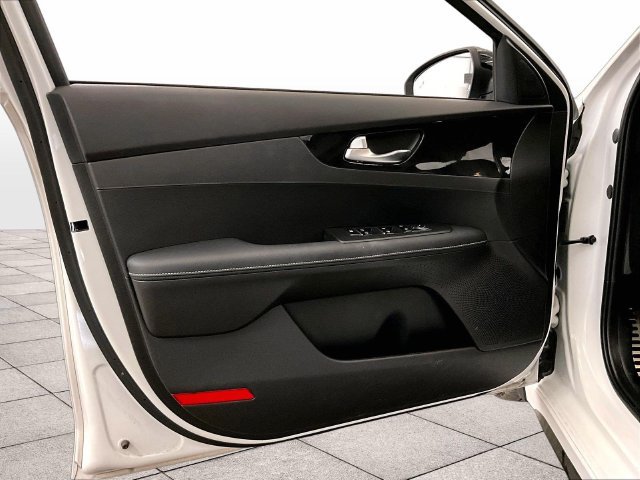 Used 2023 Kia Forte GT-Line w/ GT-Line Technology Package FWD image 22