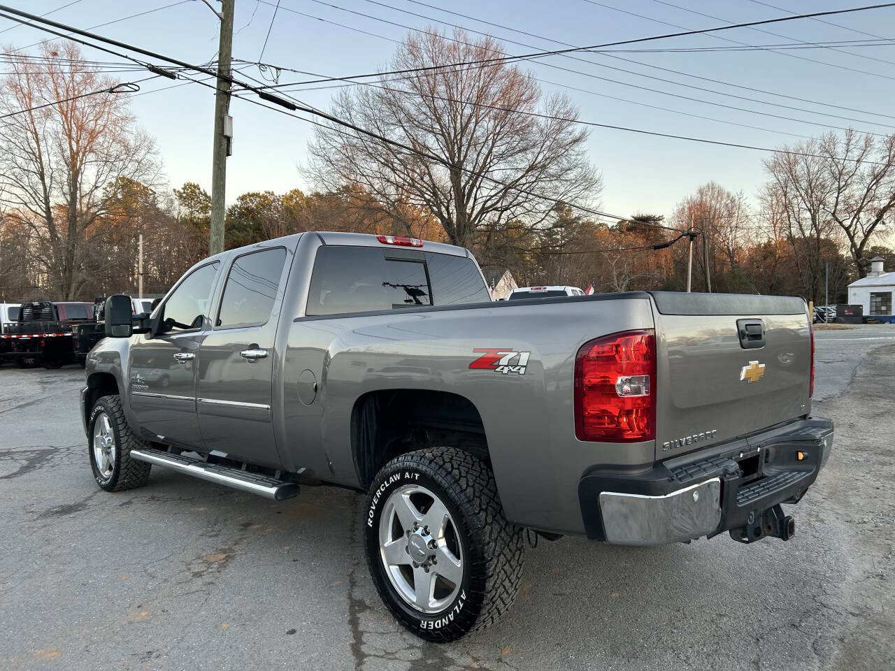 Used 2014 Chevrolet Silverado 2500 LT w/ Texas Edition image 9