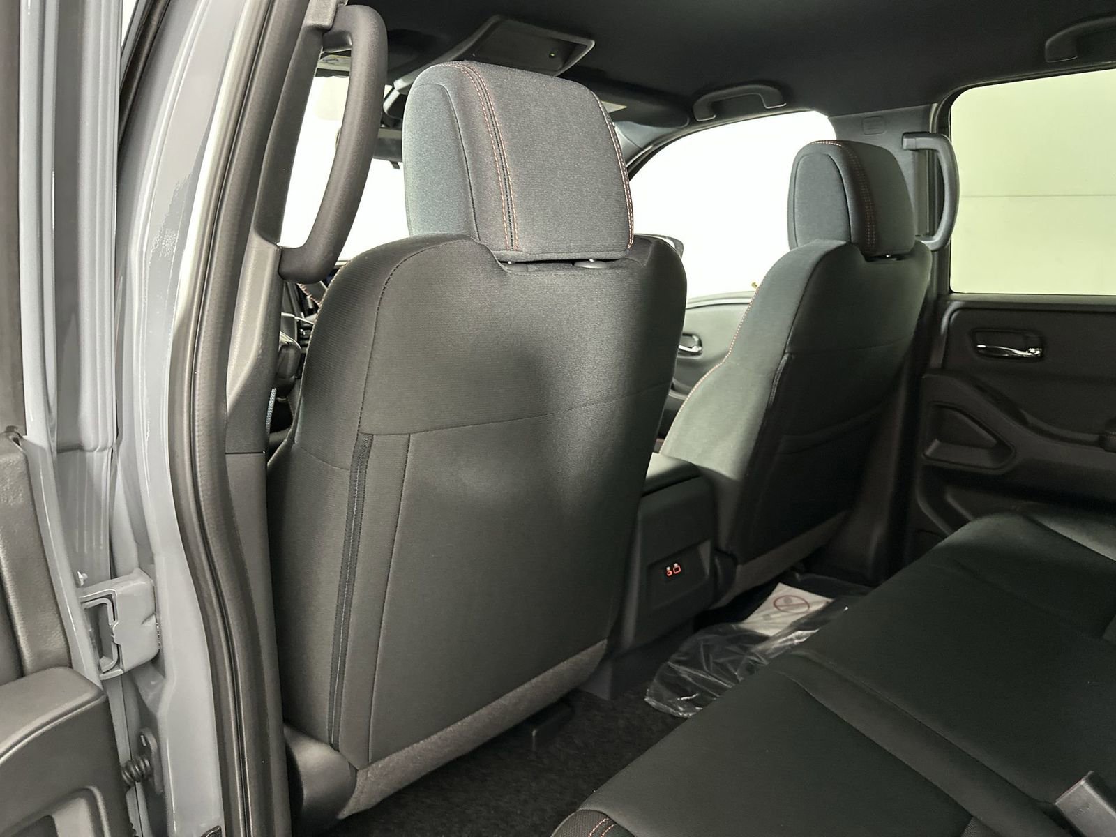 New 2025 Nissan Frontier PRO-4X w/ Interior Protection Package image 29