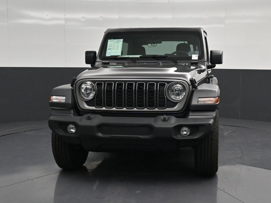 Used 2026 Jeep Wrangler Sport AWD/4WD image 6