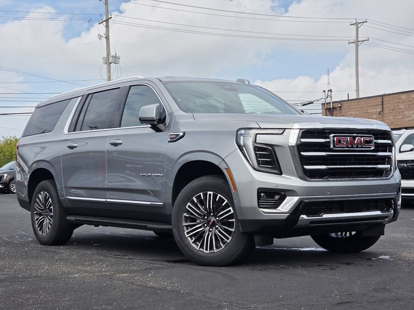 New 2026 GMC Yukon XL Elevation w/ Elevation Premium Package AWD/4WD image 3