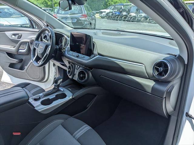 Used 2024 Chevrolet Blazer LT w/ Convenience Package FWD image 17