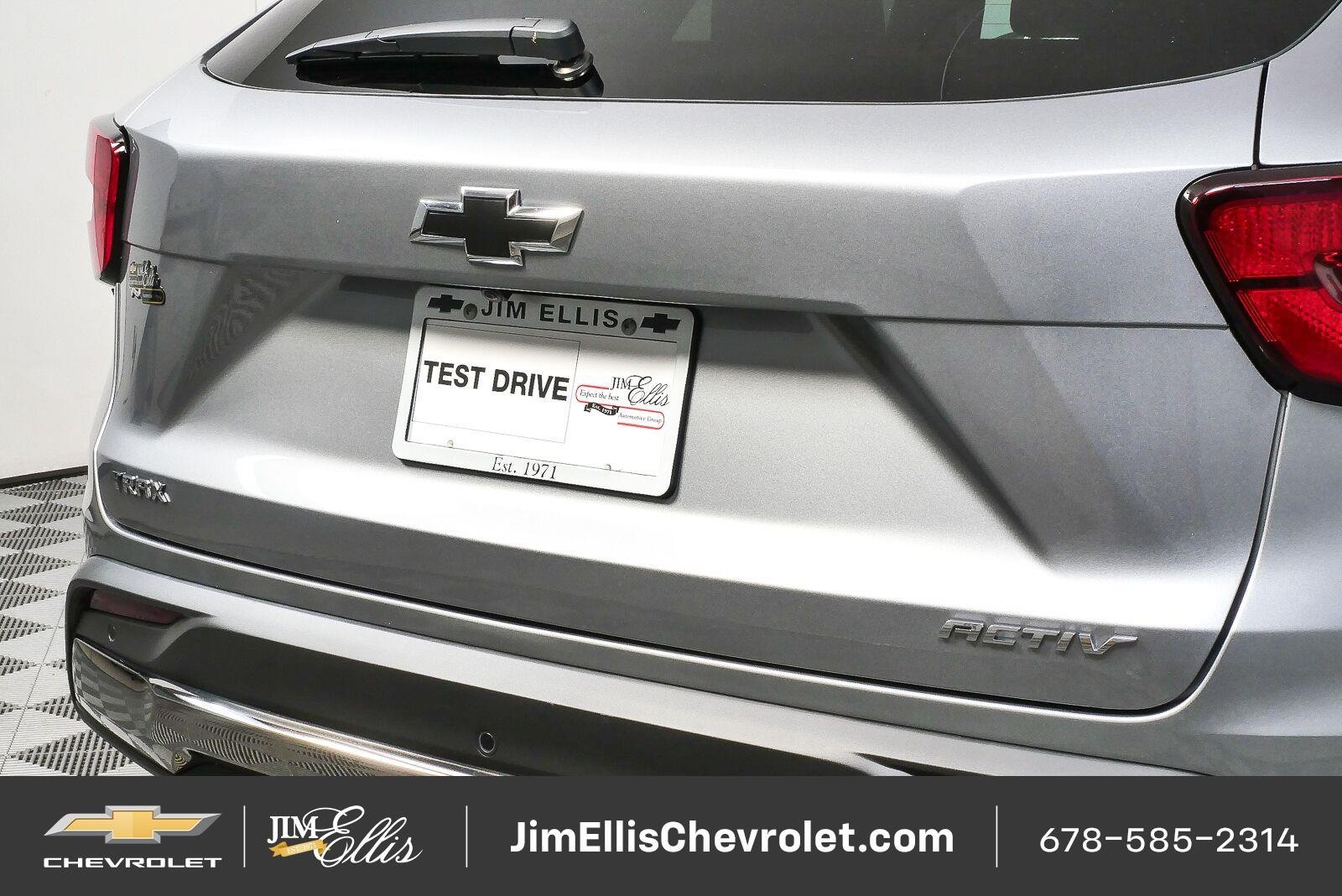 New 2026 Chevrolet Trax ACTIV w/ Sunroof Package FWD image 32