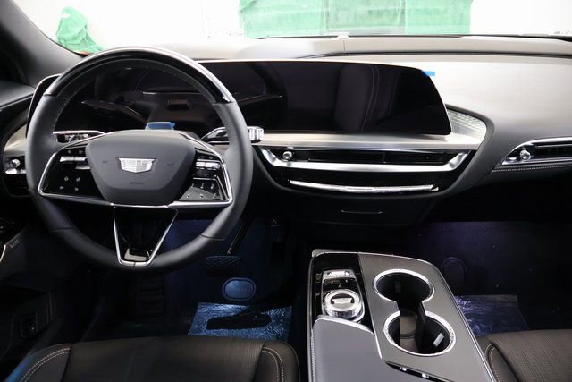 New 2026 Cadillac Lyriq Signature Luxury image 12