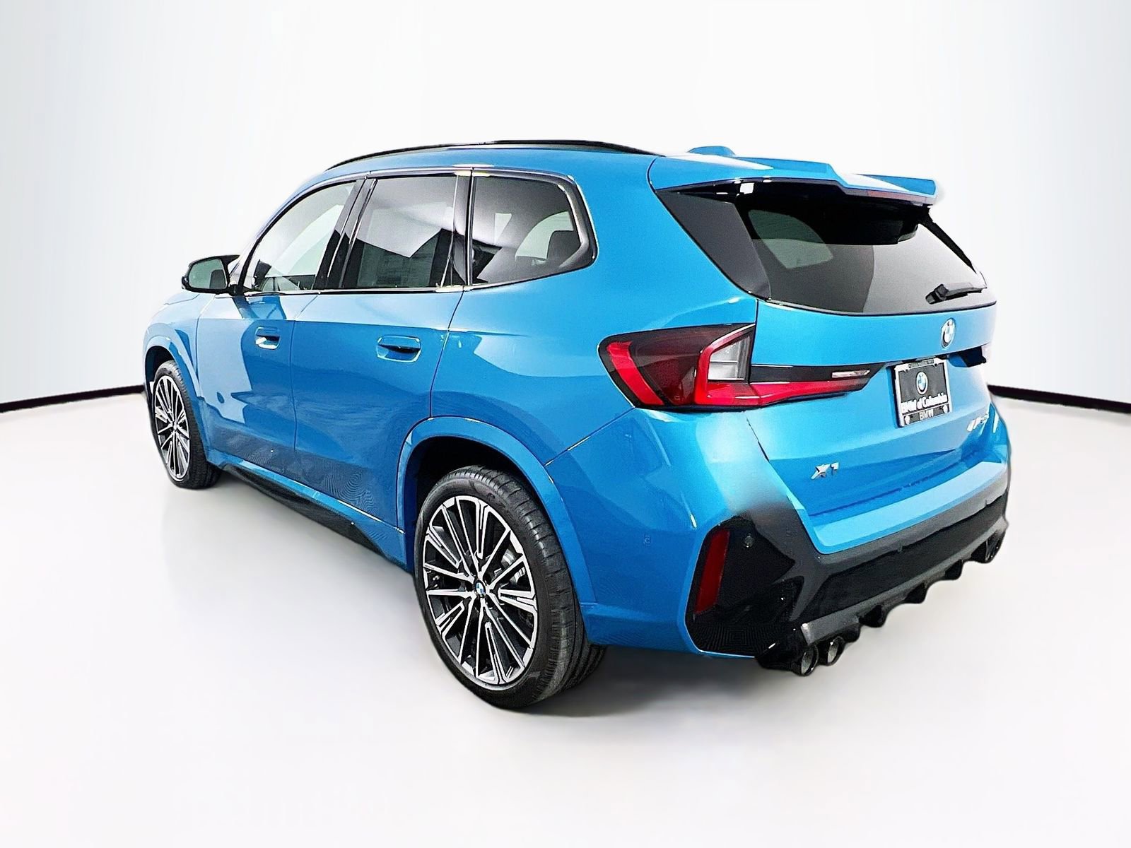 New 2025 BMW X1 M35i w/ Premium Package AWD/4WD image 5