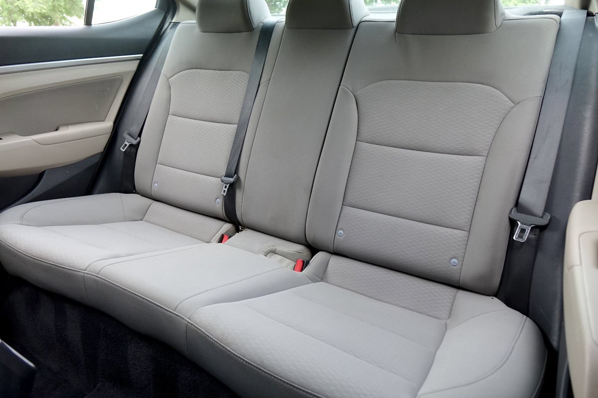 Used 2019 Hyundai Elantra Value Edition FWD image 12