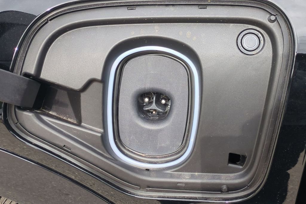 New 2026 Cadillac Optiq Sport 1 image 22