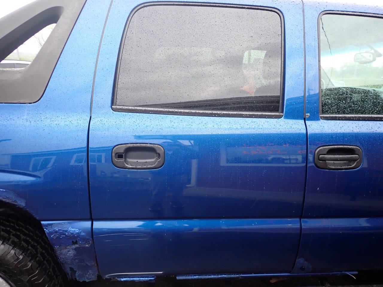 Used 2004 Chevrolet Avalanche Z71 w/ Preferred Equipment Group AWD/4WD image 10