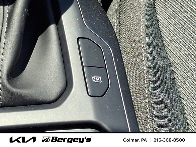 New 2026 Kia K4 FWD image 18