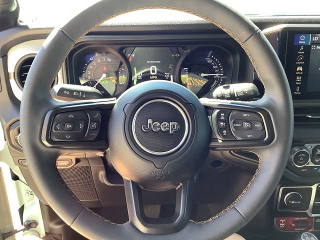Used 2024 Jeep Wrangler Unlimited AWD/4WD image 11