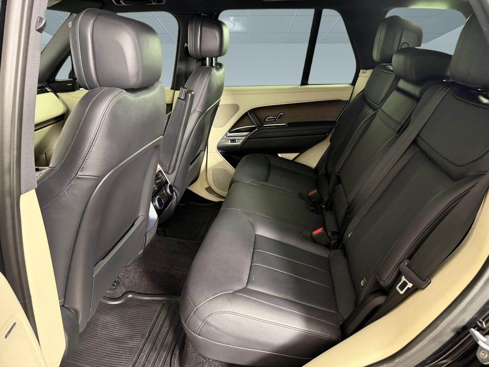 Used 2023 Land Rover Range Rover SE AWD/4WD image 22