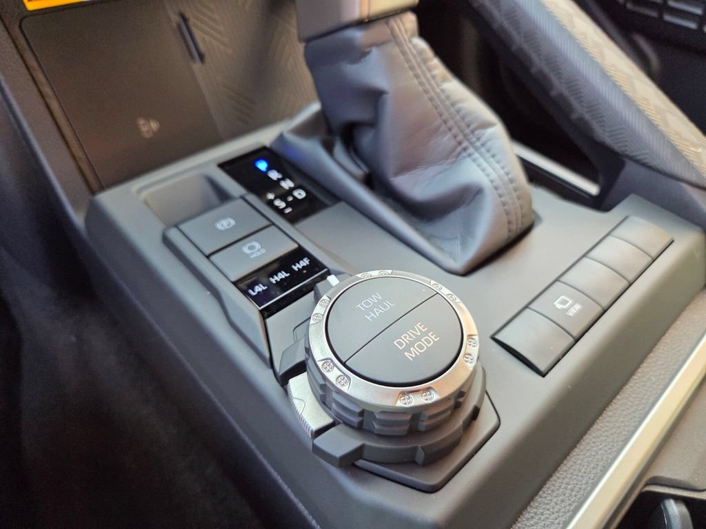 New 2026 Toyota 4Runner Limited AWD/4WD image 24