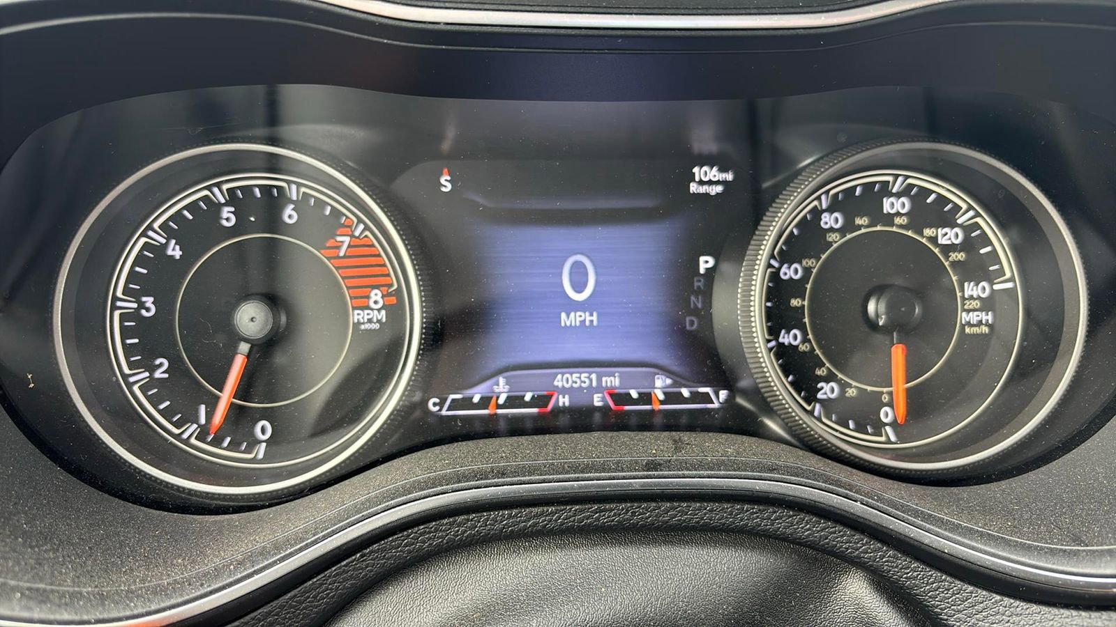 Used 2020 Jeep Cherokee Trailhawk AWD/4WD image 9