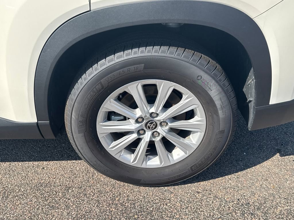 Used 2024 Toyota Grand Highlander XLE image 39