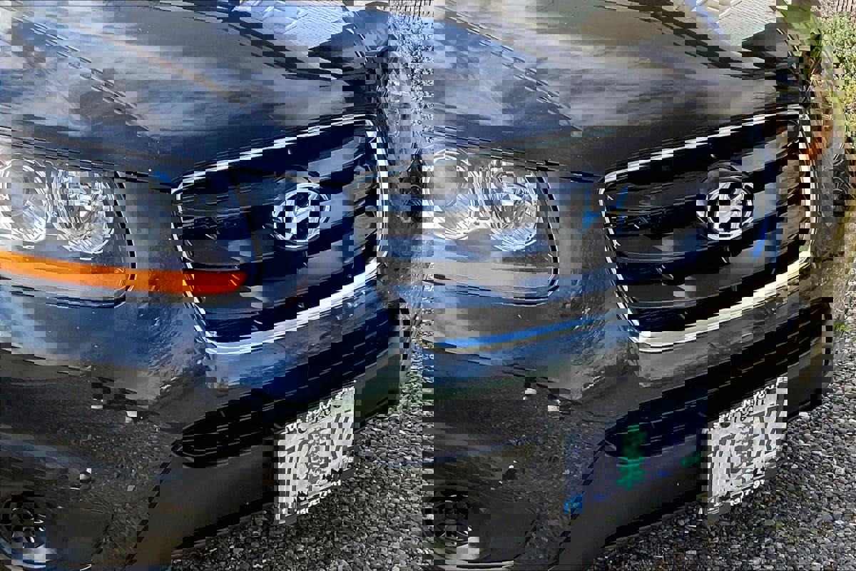 Used 2010 Hyundai Santa Fe GLS image 32