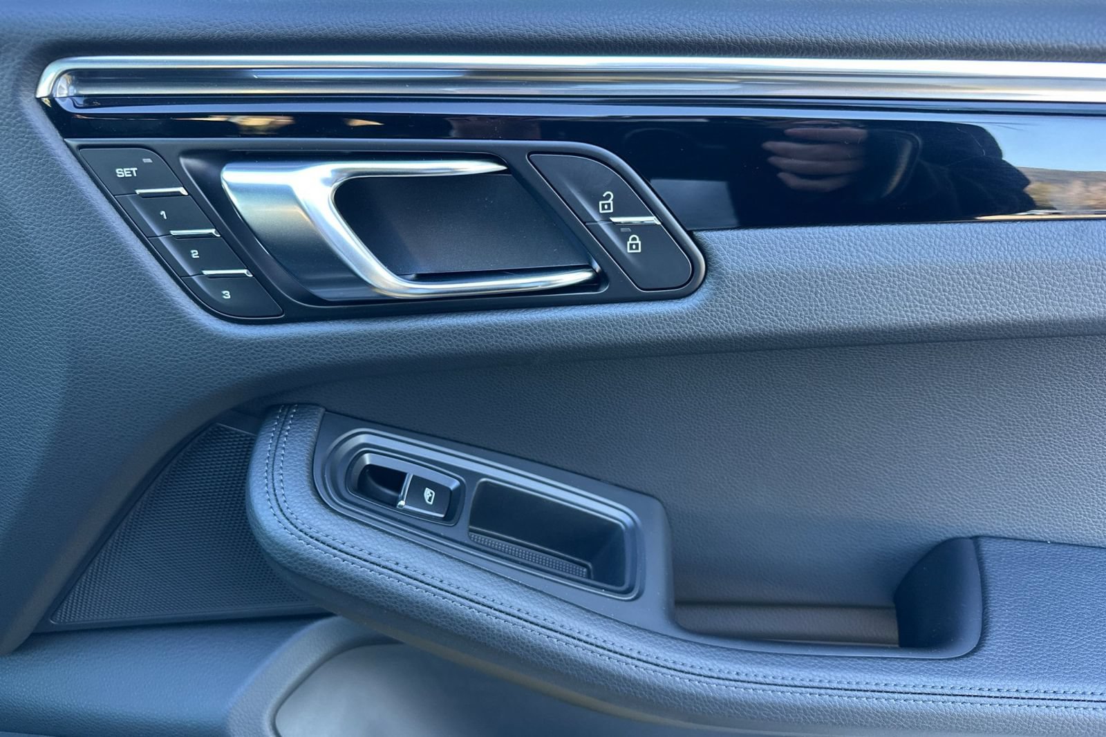 New 2026 Porsche Macan AWD/4WD image 20