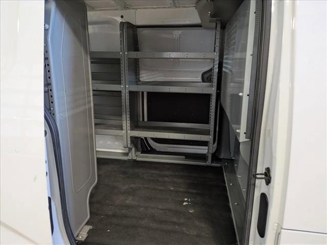 Used 2014 Nissan NV200 S image 19