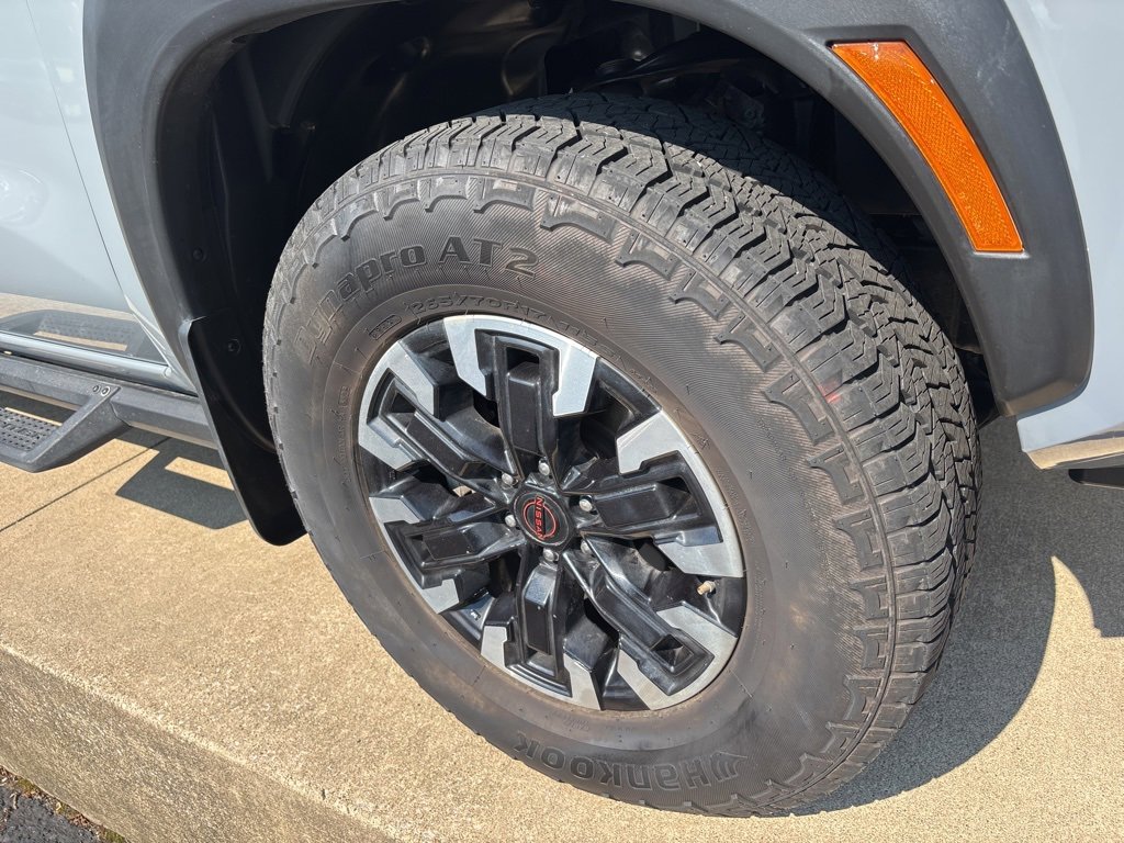 Used 2023 Nissan Frontier PRO-4X w/ Technology Package image 9