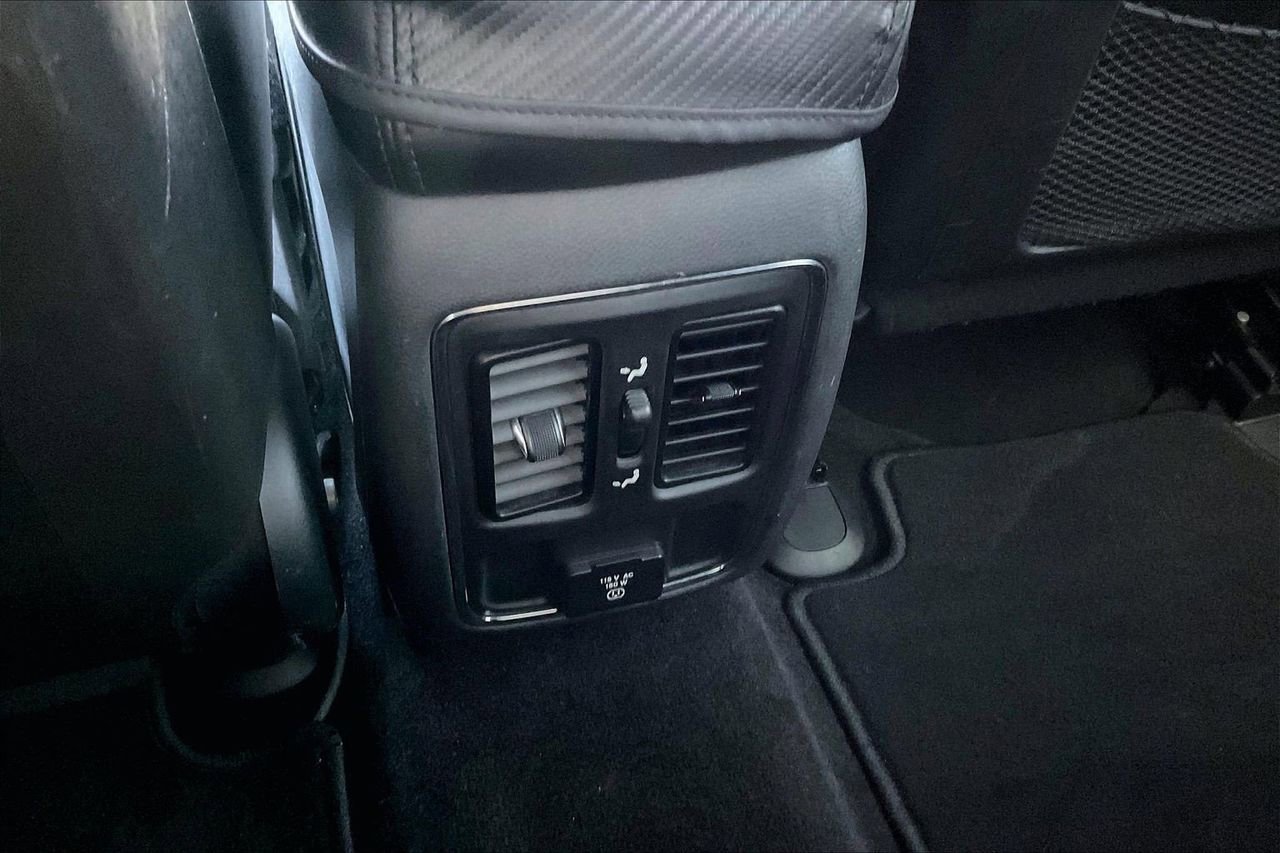 Used 2015 Jeep Grand Cherokee Altitude AWD/4WD image 17