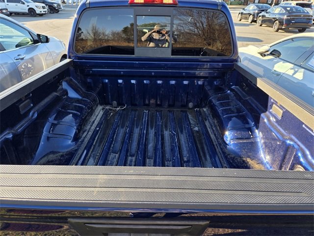 Used 2022 Nissan Frontier PRO-4X w/ Technology Package image 11