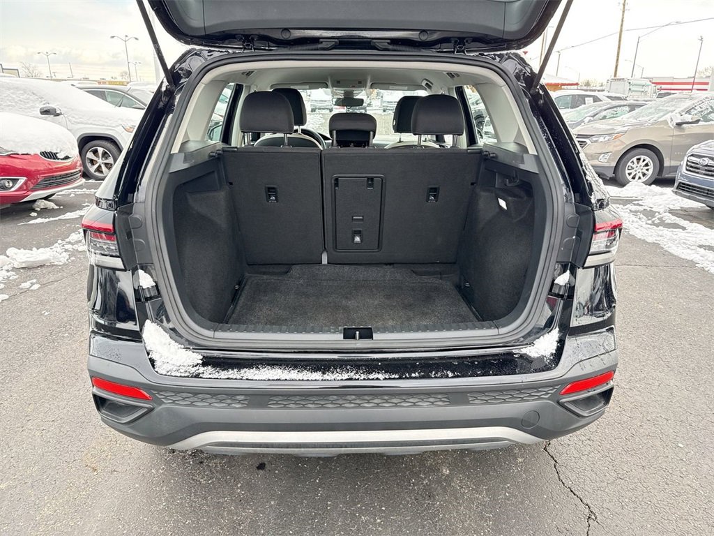 Used 2025 Volkswagen Taos S image 23